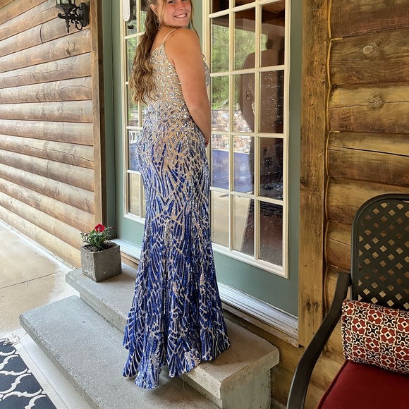 Jovani size 10 prom dress - Picture 2 of 9